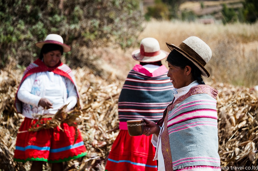 アンデスの多彩な民族衣装：ペルー・ケチュア族とインカ文明