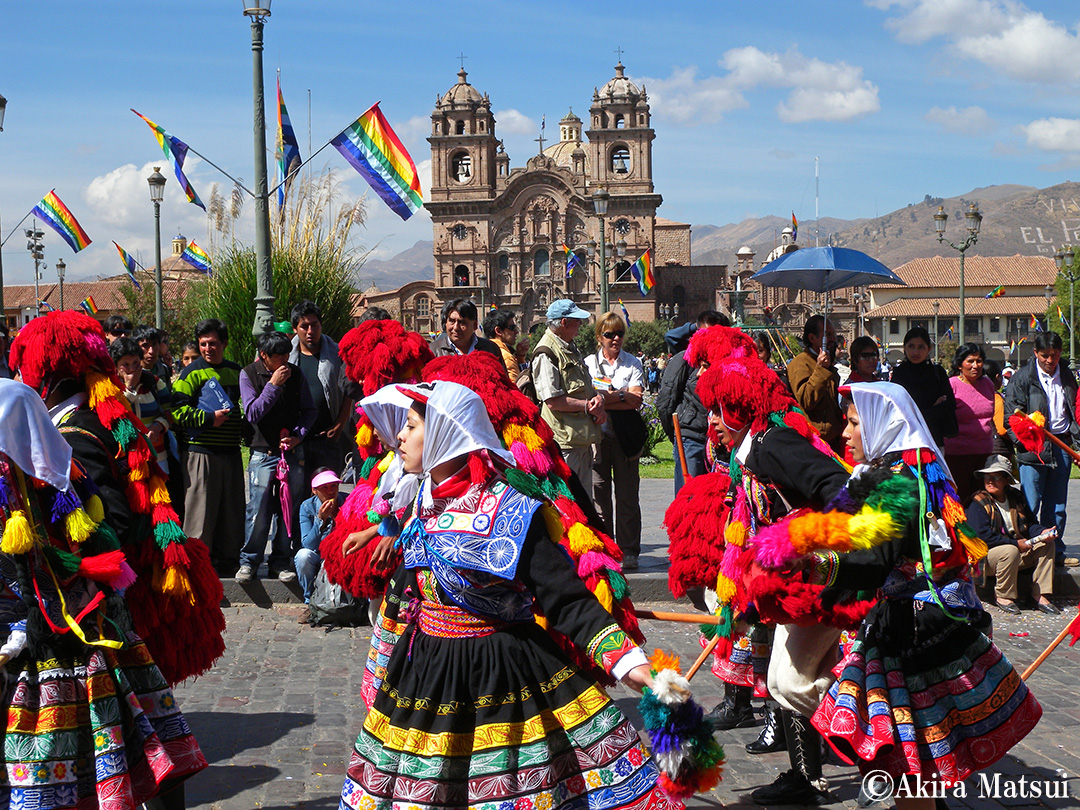 ペルー アンデス最大の祭り インティライミ 太陽の祭り １日ツアー 写真家 松井章 アンディーナ ブログ