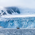 写真展の展示写真「北極の氷河」